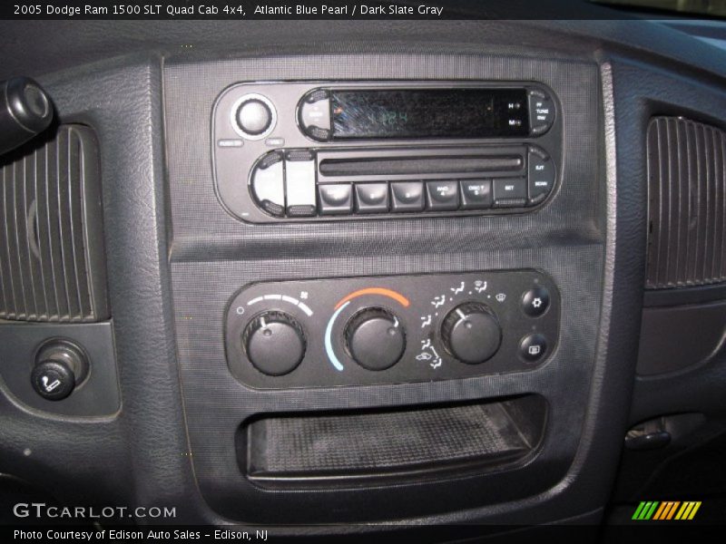 Controls of 2005 Ram 1500 SLT Quad Cab 4x4