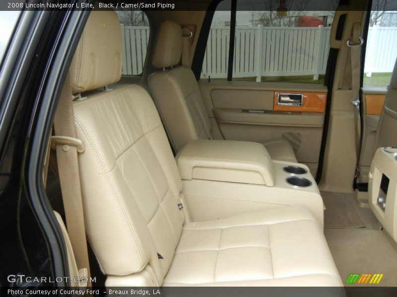  2008 Navigator L Elite Camel/Sand Piping Interior
