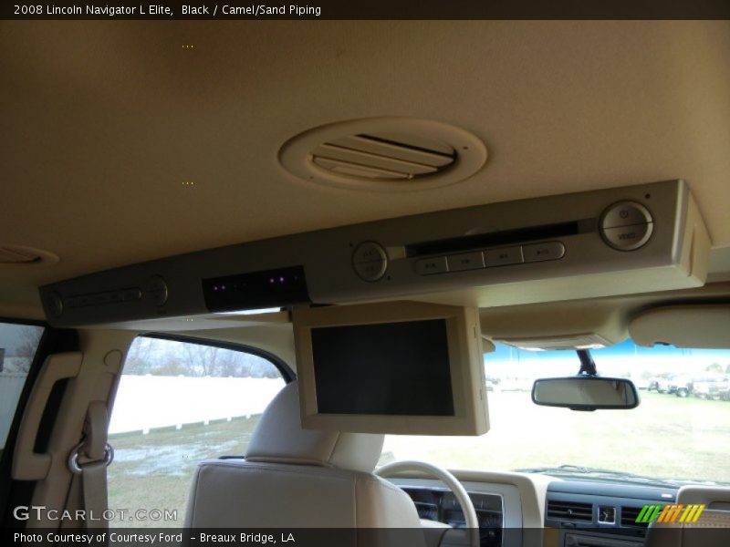 Controls of 2008 Navigator L Elite