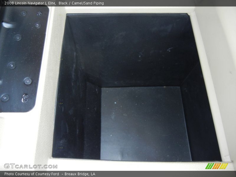 Black / Camel/Sand Piping 2008 Lincoln Navigator L Elite