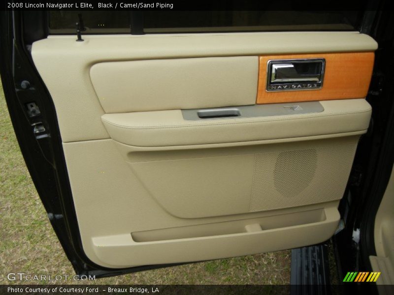 Door Panel of 2008 Navigator L Elite