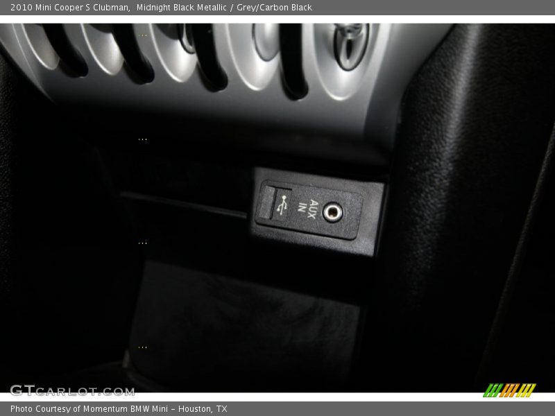 Midnight Black Metallic / Grey/Carbon Black 2010 Mini Cooper S Clubman