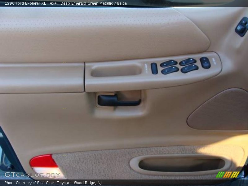 Deep Emerald Green Metallic / Beige 1996 Ford Explorer XLT 4x4