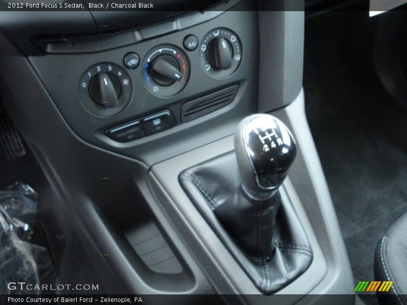 Black / Charcoal Black 2012 Ford Focus S Sedan