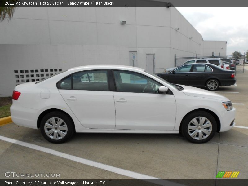 Candy White / Titan Black 2012 Volkswagen Jetta SE Sedan