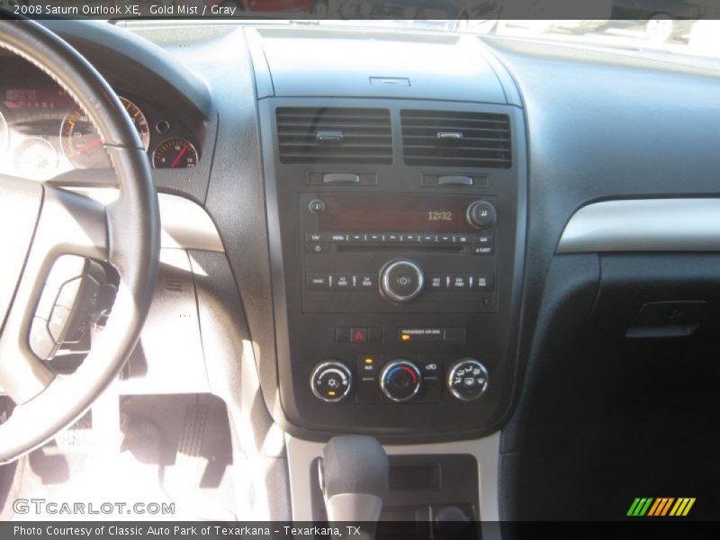 Gold Mist / Gray 2008 Saturn Outlook XE