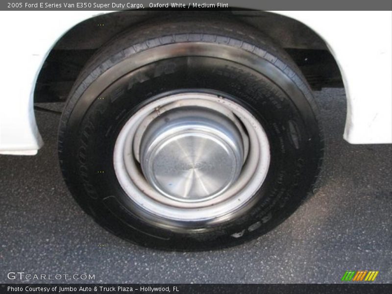  2005 E Series Van E350 Super Duty Cargo Wheel