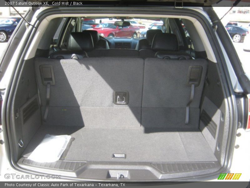 Gold Mist / Black 2007 Saturn Outlook XE