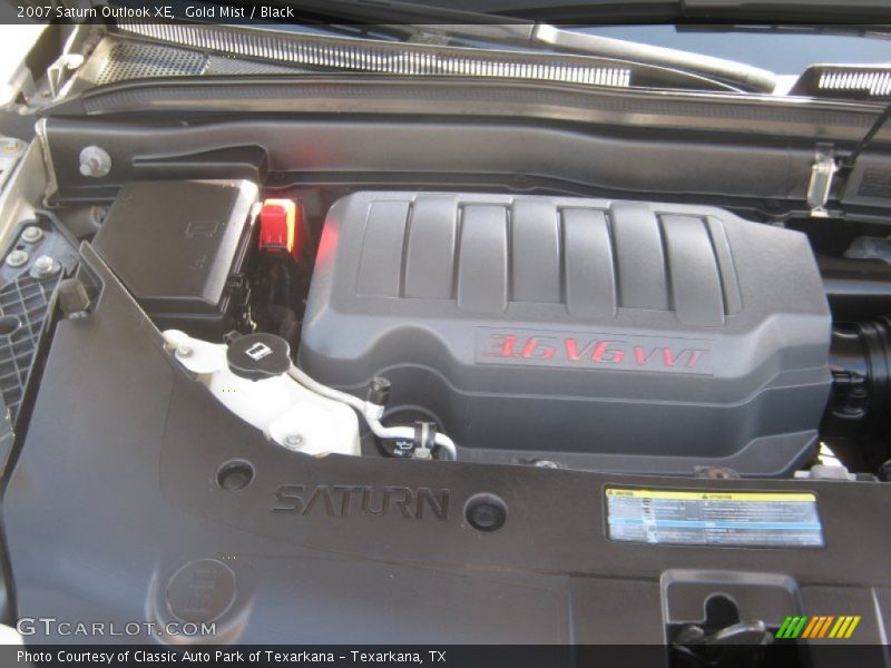 Gold Mist / Black 2007 Saturn Outlook XE
