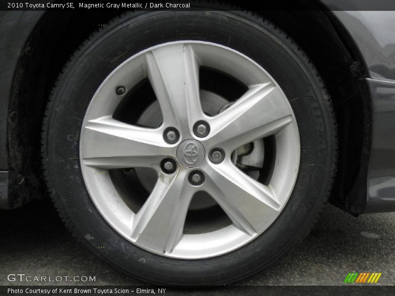 Magnetic Gray Metallic / Dark Charcoal 2010 Toyota Camry SE