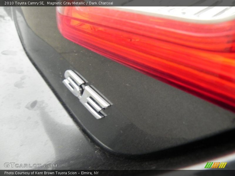 Magnetic Gray Metallic / Dark Charcoal 2010 Toyota Camry SE