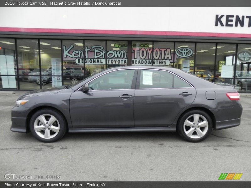 Magnetic Gray Metallic / Dark Charcoal 2010 Toyota Camry SE