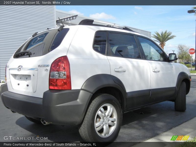 Nordic White / Gray 2007 Hyundai Tucson SE