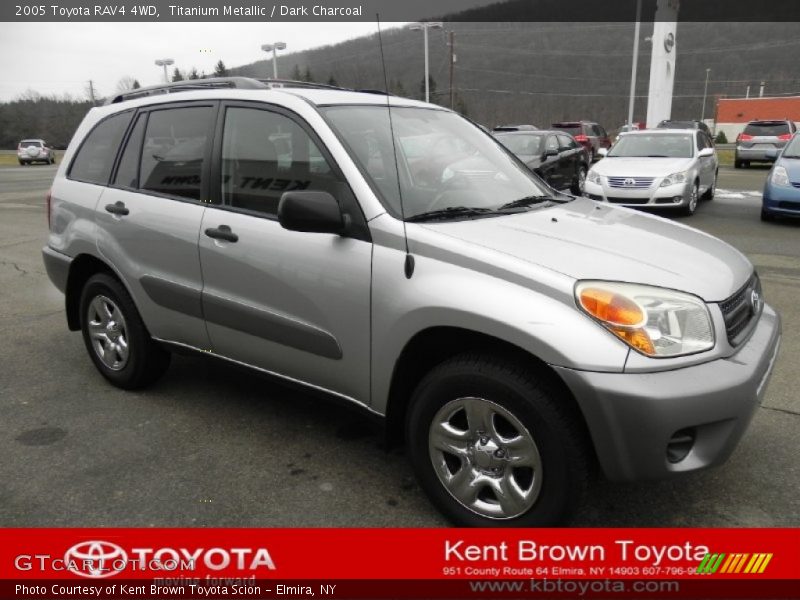 Titanium Metallic / Dark Charcoal 2005 Toyota RAV4 4WD