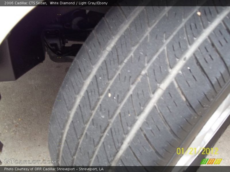White Diamond / Light Gray/Ebony 2006 Cadillac CTS Sedan