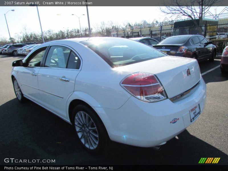 Cream White / Morocco Brown 2007 Saturn Aura XR