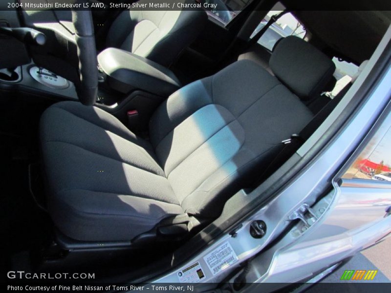 Sterling Silver Metallic / Charcoal Gray 2004 Mitsubishi Endeavor LS AWD