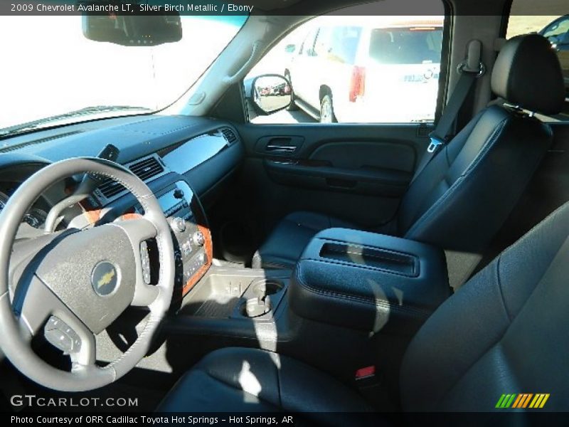 Silver Birch Metallic / Ebony 2009 Chevrolet Avalanche LT