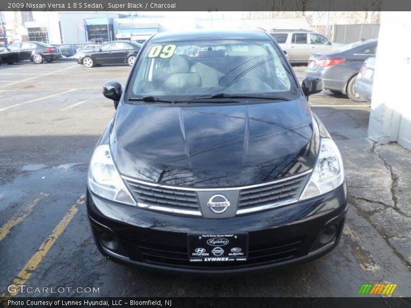 Super Black / Charcoal 2009 Nissan Versa 1.8 S Sedan