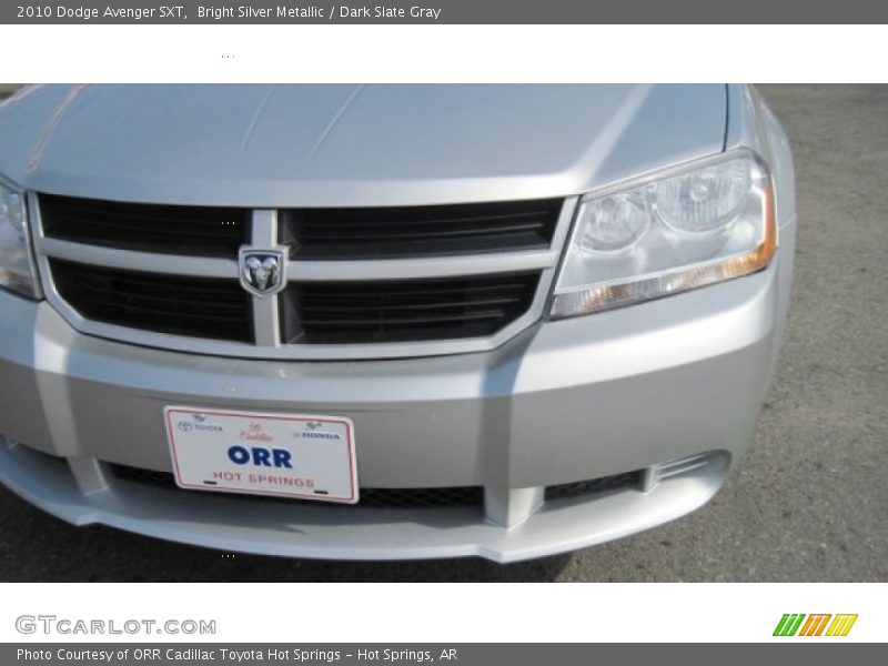 Bright Silver Metallic / Dark Slate Gray 2010 Dodge Avenger SXT