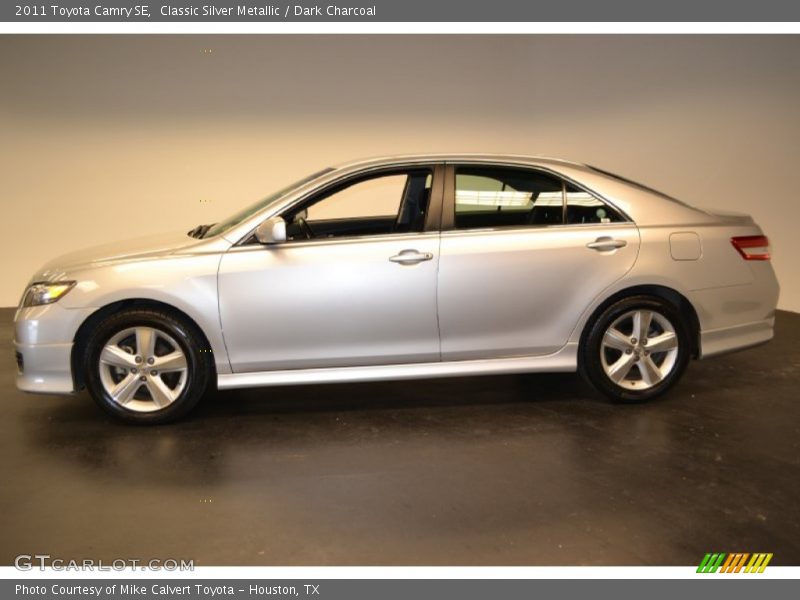 Classic Silver Metallic / Dark Charcoal 2011 Toyota Camry SE