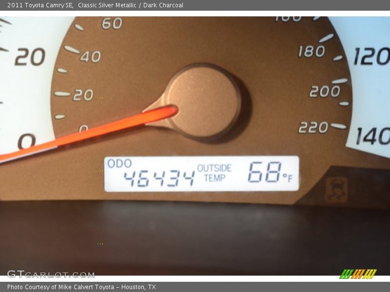 Classic Silver Metallic / Dark Charcoal 2011 Toyota Camry SE