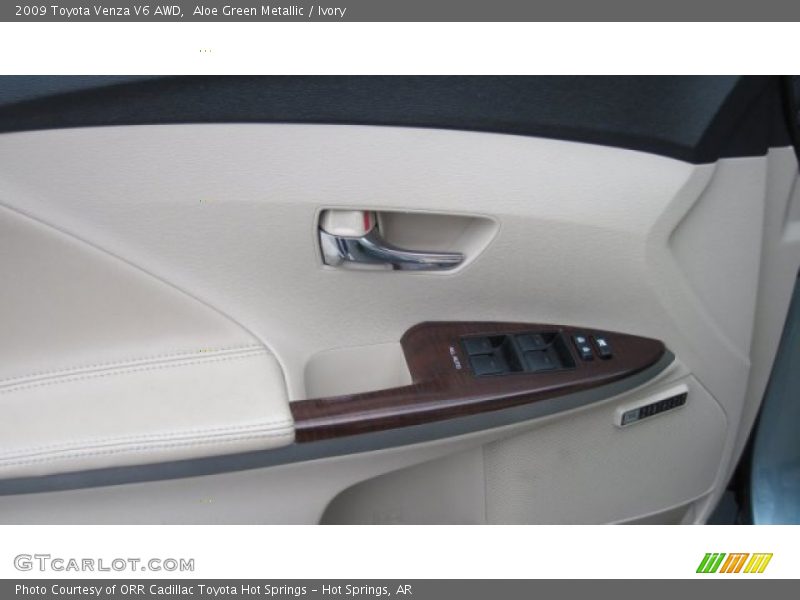 Aloe Green Metallic / Ivory 2009 Toyota Venza V6 AWD