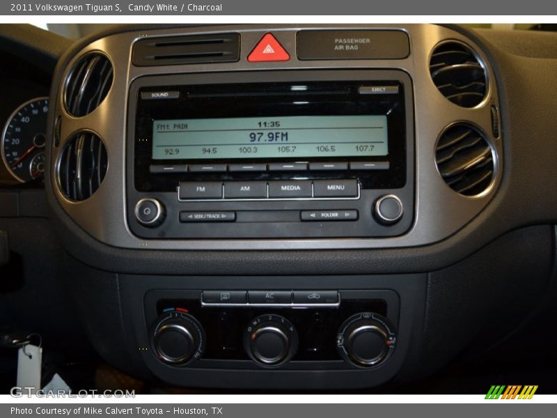 Candy White / Charcoal 2011 Volkswagen Tiguan S