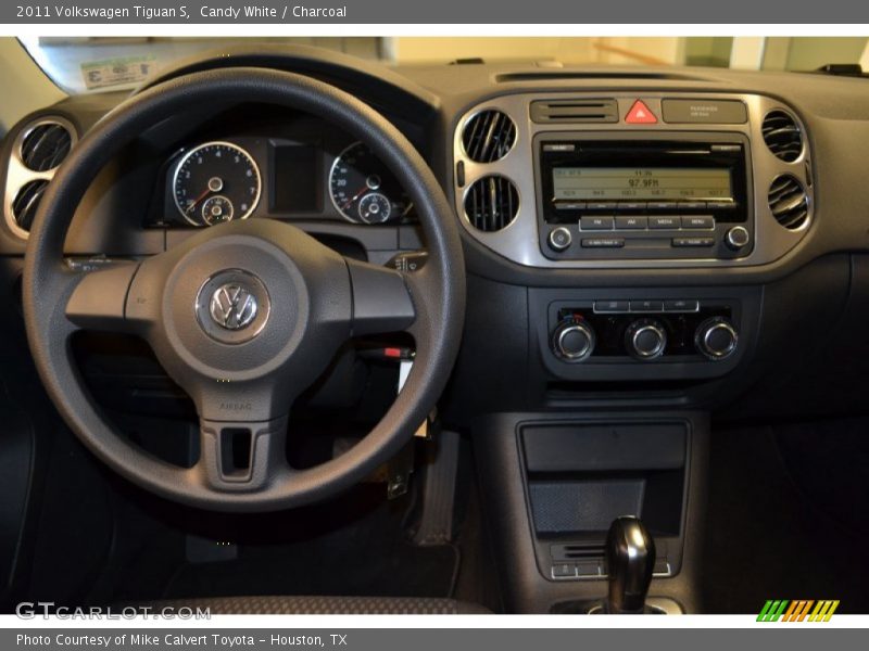 Candy White / Charcoal 2011 Volkswagen Tiguan S