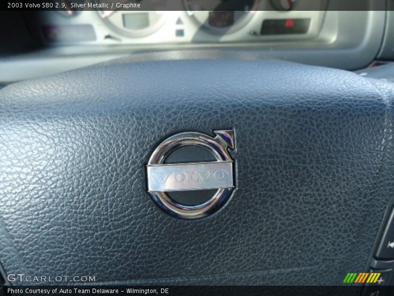 Silver Metallic / Graphite 2003 Volvo S80 2.9
