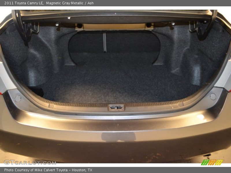 Magnetic Gray Metallic / Ash 2011 Toyota Camry LE