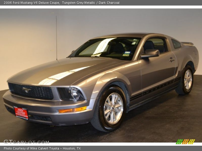 Tungsten Grey Metallic / Dark Charcoal 2006 Ford Mustang V6 Deluxe Coupe