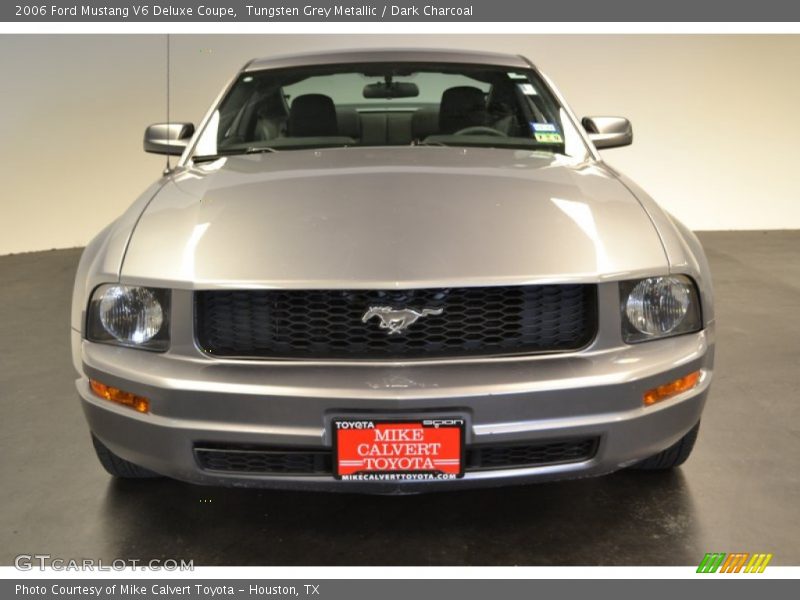 Tungsten Grey Metallic / Dark Charcoal 2006 Ford Mustang V6 Deluxe Coupe