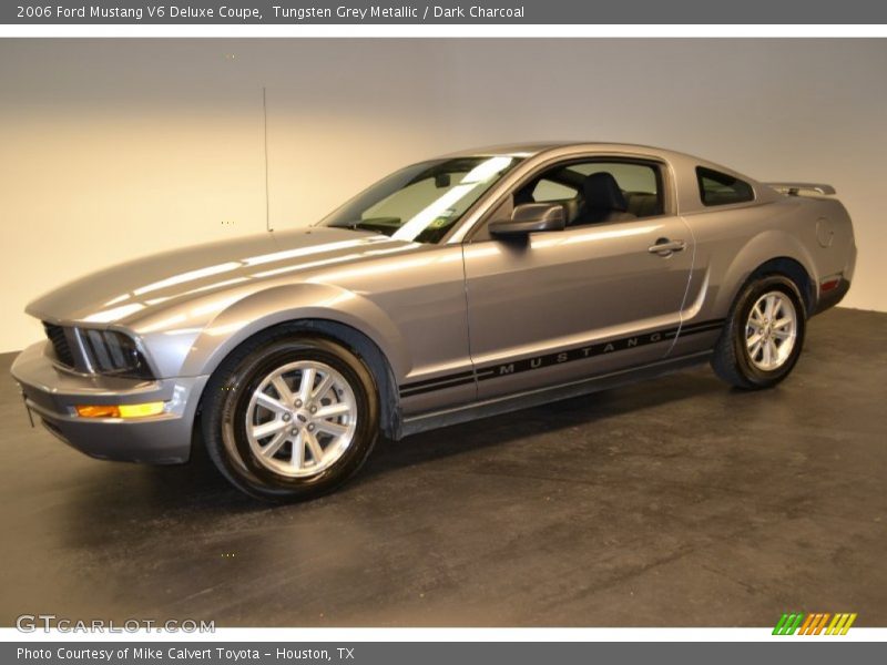 Tungsten Grey Metallic / Dark Charcoal 2006 Ford Mustang V6 Deluxe Coupe
