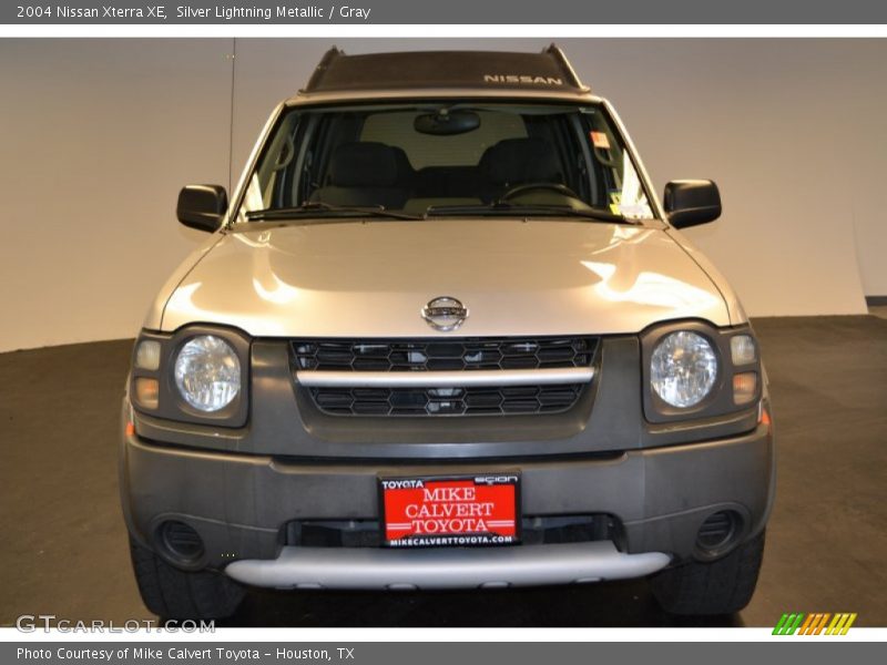 Silver Lightning Metallic / Gray 2004 Nissan Xterra XE