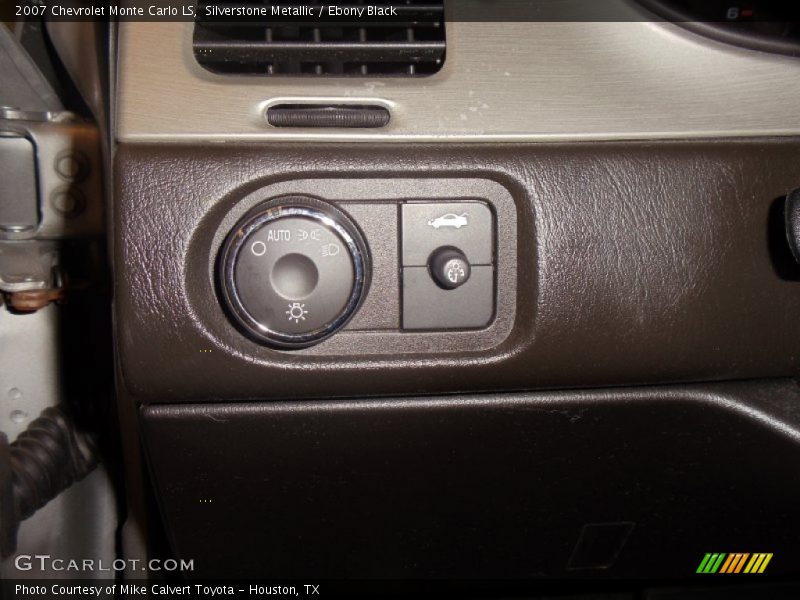 Silverstone Metallic / Ebony Black 2007 Chevrolet Monte Carlo LS