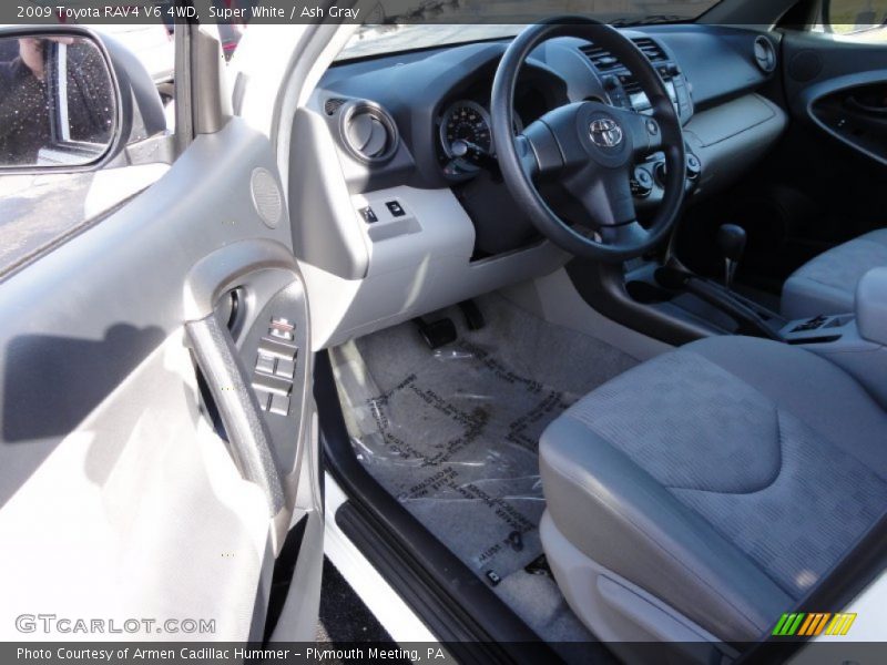 Super White / Ash Gray 2009 Toyota RAV4 V6 4WD