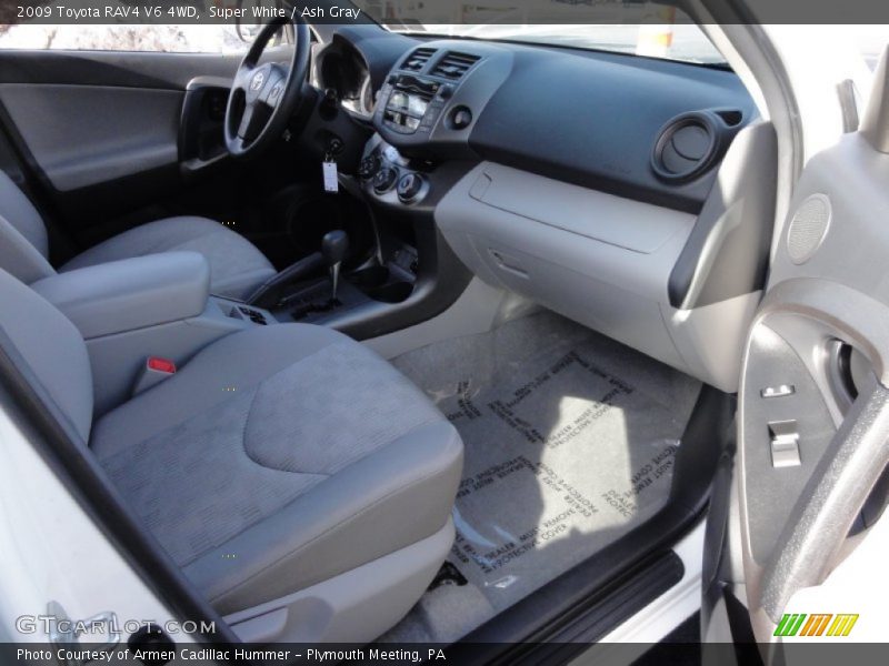 Super White / Ash Gray 2009 Toyota RAV4 V6 4WD