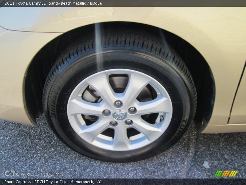 Sandy Beach Metallic / Bisque 2011 Toyota Camry LE