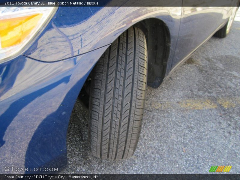 Blue Ribbon Metallic / Bisque 2011 Toyota Camry LE