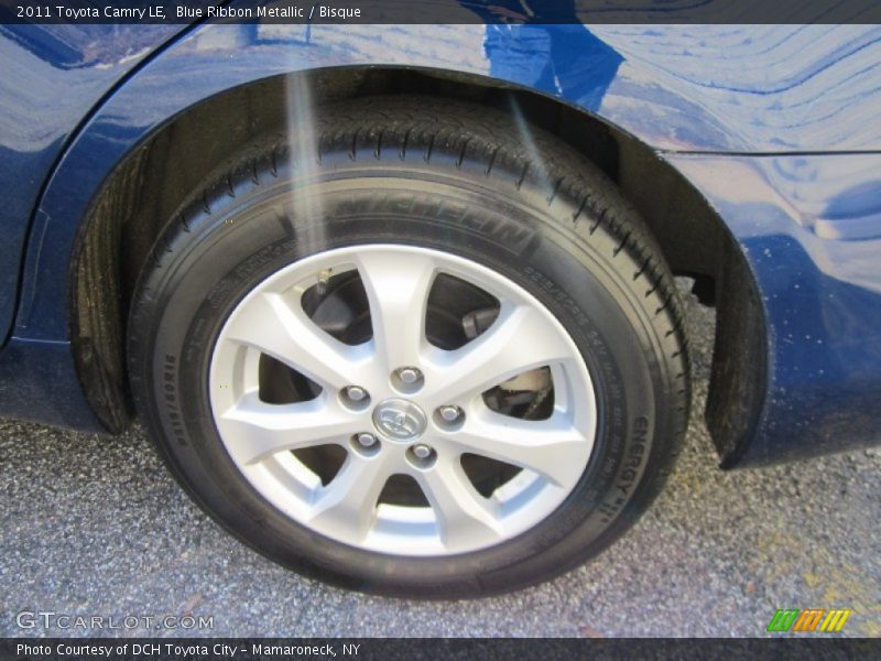 Blue Ribbon Metallic / Bisque 2011 Toyota Camry LE