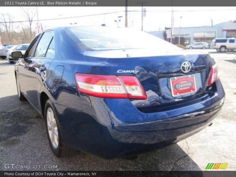 Blue Ribbon Metallic / Bisque 2011 Toyota Camry LE
