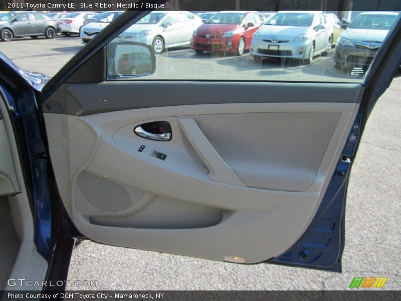 Blue Ribbon Metallic / Bisque 2011 Toyota Camry LE