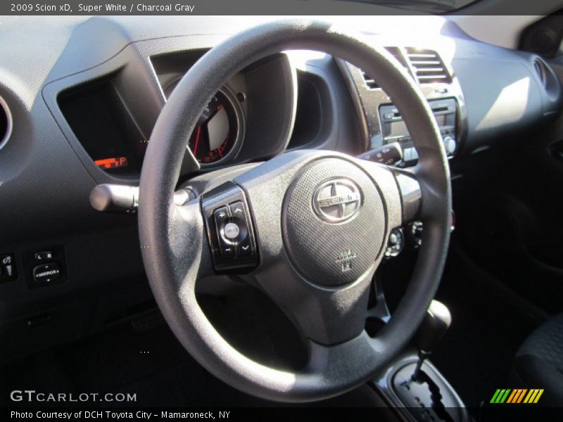 Super White / Charcoal Gray 2009 Scion xD