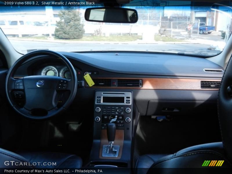 Silver Metallic / Anthracite Black 2009 Volvo S80 3.2