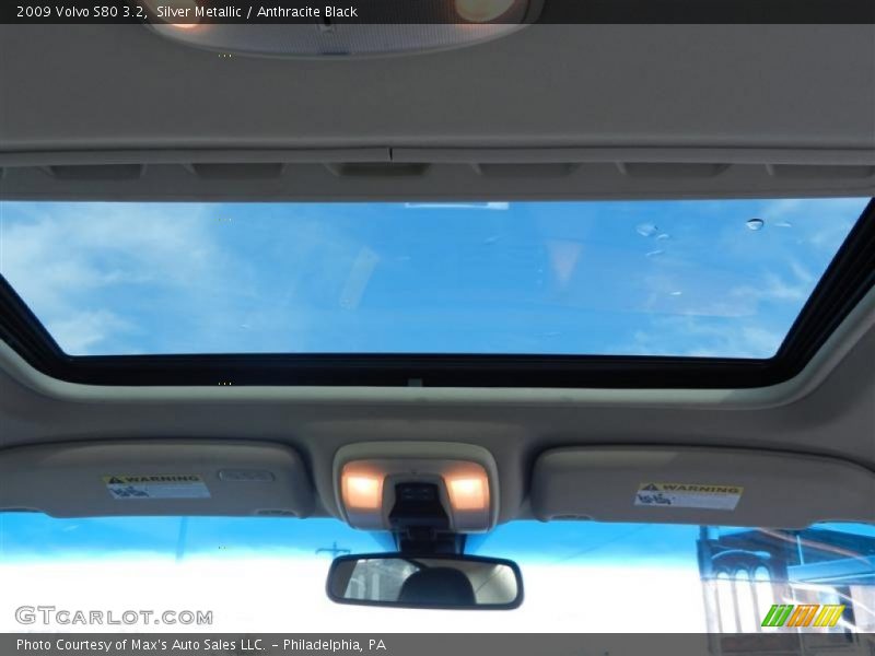 Silver Metallic / Anthracite Black 2009 Volvo S80 3.2