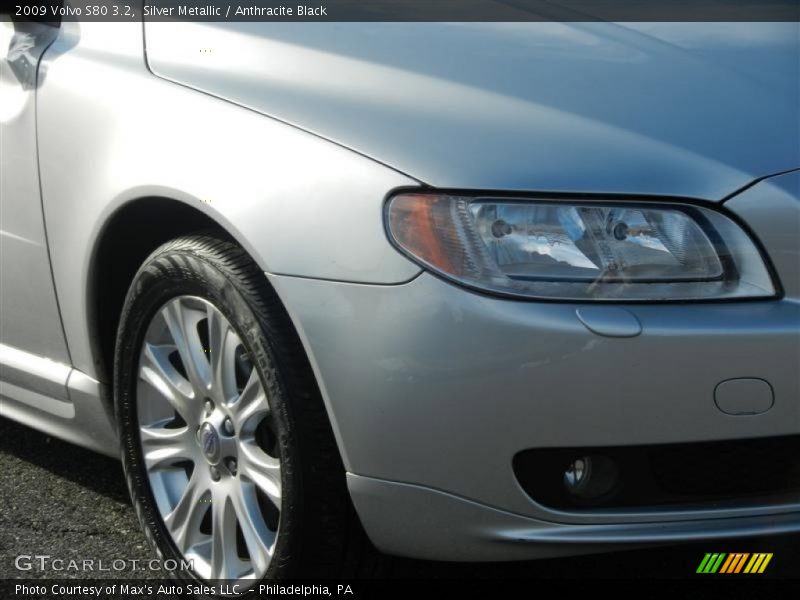 Silver Metallic / Anthracite Black 2009 Volvo S80 3.2