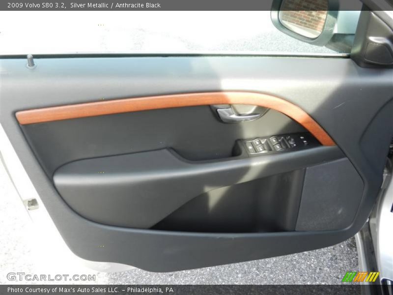 Silver Metallic / Anthracite Black 2009 Volvo S80 3.2