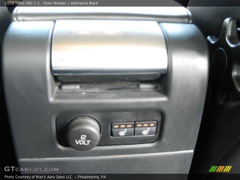 Silver Metallic / Anthracite Black 2009 Volvo S80 3.2