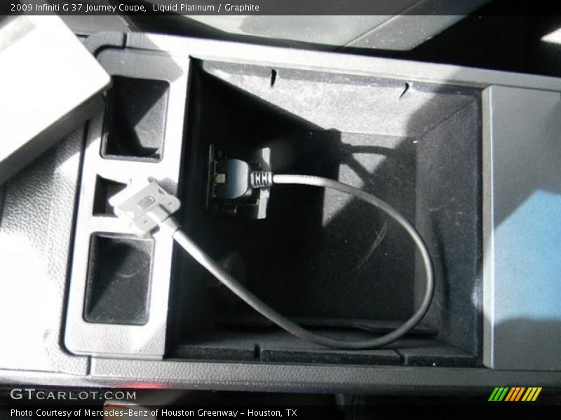 Liquid Platinum / Graphite 2009 Infiniti G 37 Journey Coupe